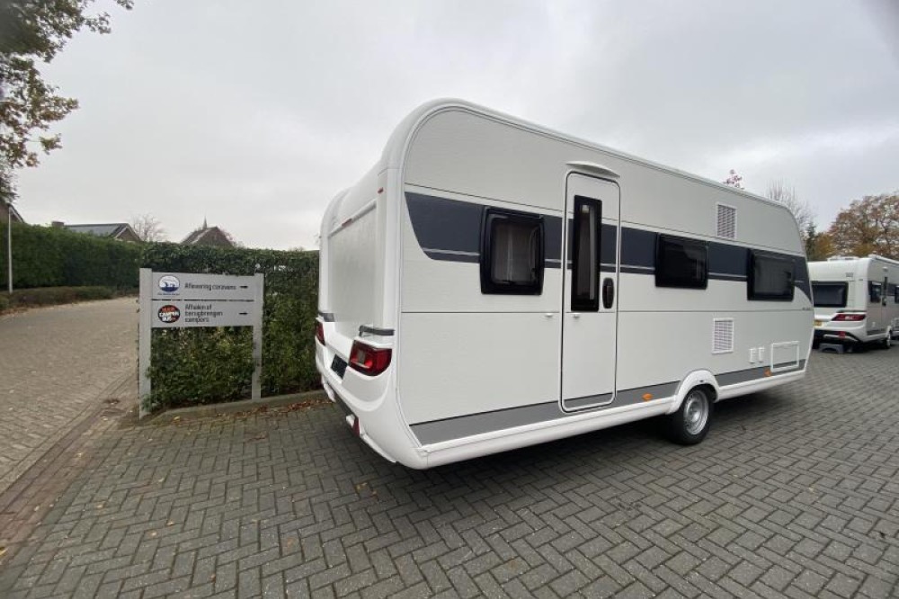 Hobby De Luxe 540 KMFE met stapelbed!