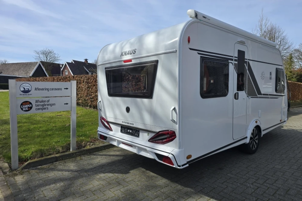Knaus Sudwind 60 Years 450 FU mover + tv + luifel