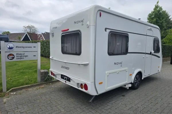 Eriba Nova Light 465 met mover