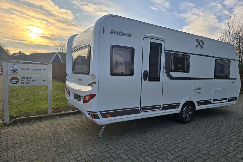 Dethleffs Aero 510 ER met mover en lengtebedden