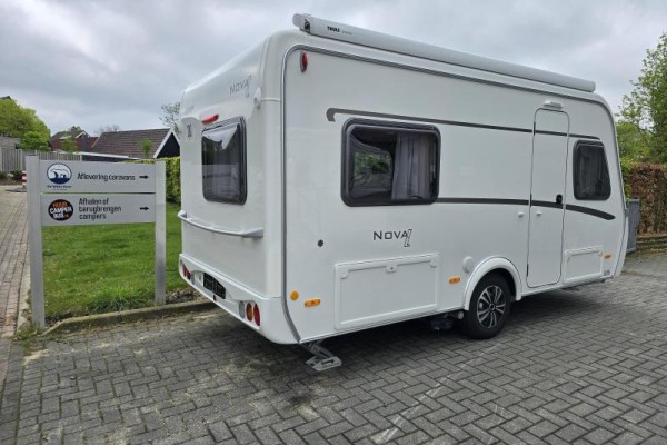 Eriba Nova Light 465 met mover + dakluifel
