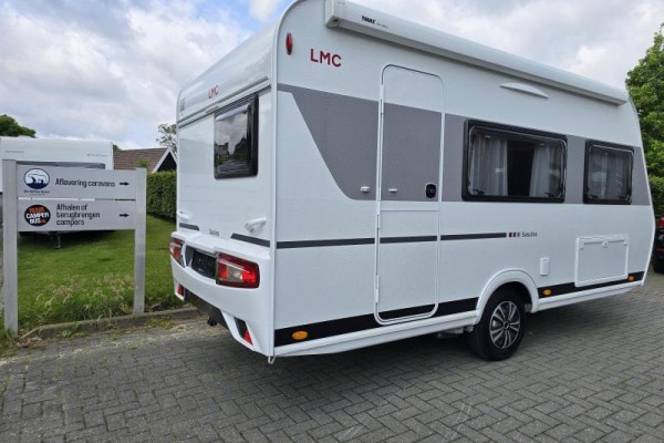 LMC Sassino Comfort 430 D met mover en luifel